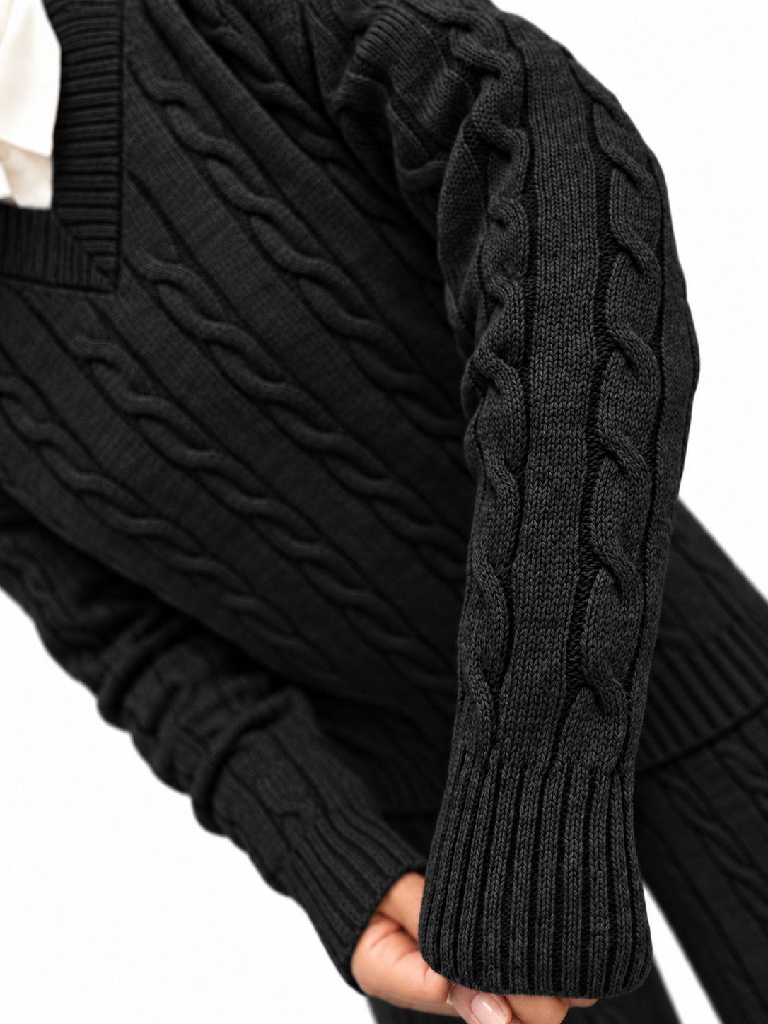 V-Neck Cable Knit Suit – 2 Pieces | ST007