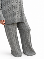 V-Neck Cable Knit Suit – 2 Pieces | ST007